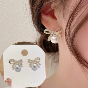 New Style Temperament White Color Wedding Bow Stud Earrings for Women Rhinestone Bowknot Ball Earring Girls Party Jewelry