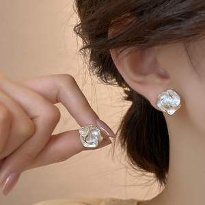 Imitation Flower Stud Earrings for Women Round Wedding Party Ear Jewelry Wholesale