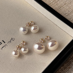 Imitation Round Pearl Stud Earrings for Women Round Wedding Party Ear Jewelry Wholesale